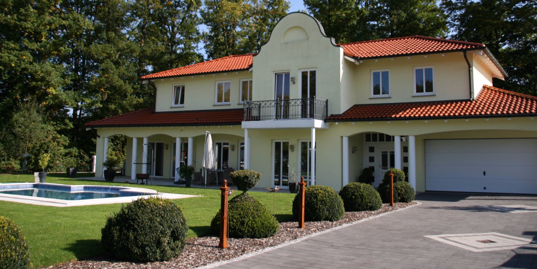 Perfekte Aussenanlagen von Hörhammer Bauunternehmung